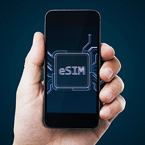 eSIM vs SIM - Whoop Mobile